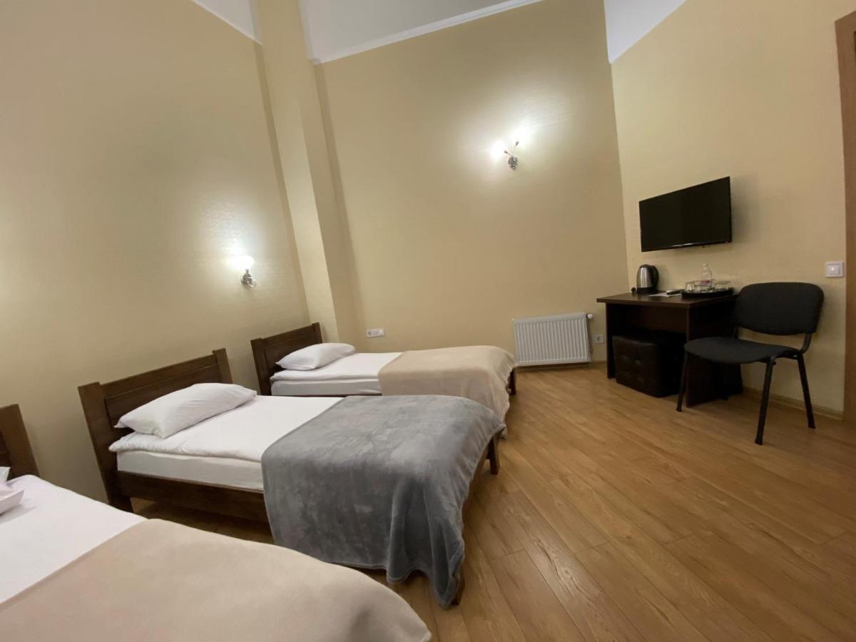 Passage Hotel Ternopil Bagian luar foto