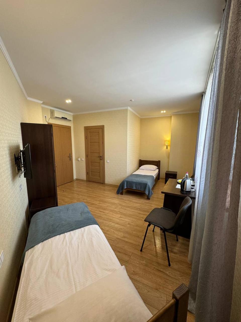 Passage Hotel Ternopil Bagian luar foto