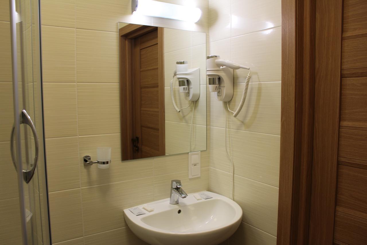 Passage Hotel Ternopil Bagian luar foto